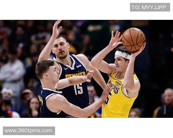 媒体人：对里夫斯期望很大 我带队赢球詹东回来都得适应现在打法